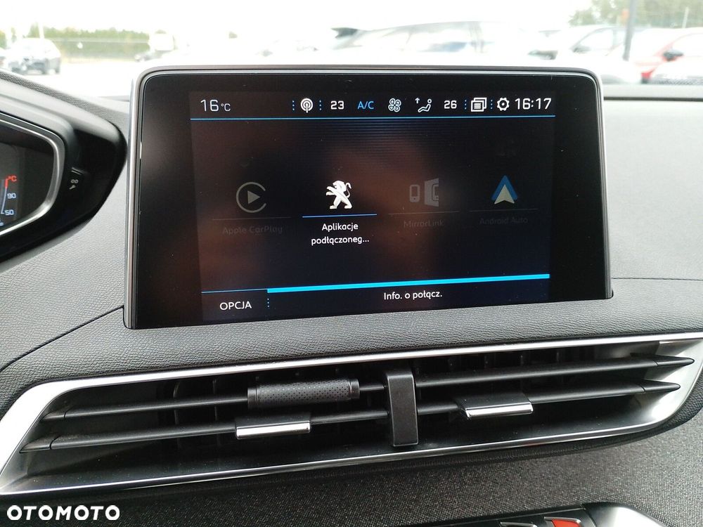 Peugeot 3008 1.2 PureTech Allure S&S EAT8 - 24
