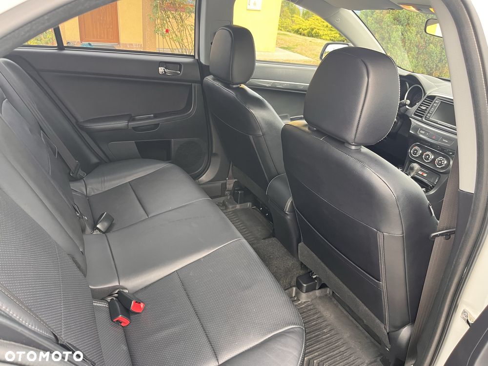 Mitsubishi Inny - 6