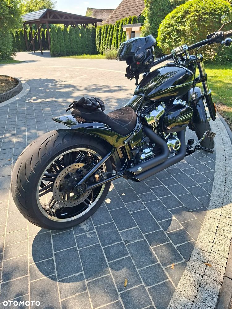 Harley-Davidson FXSB Breakout - 15