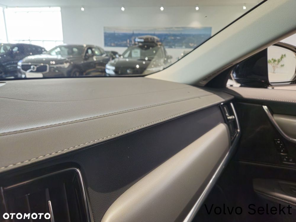 Volvo V90 - 25