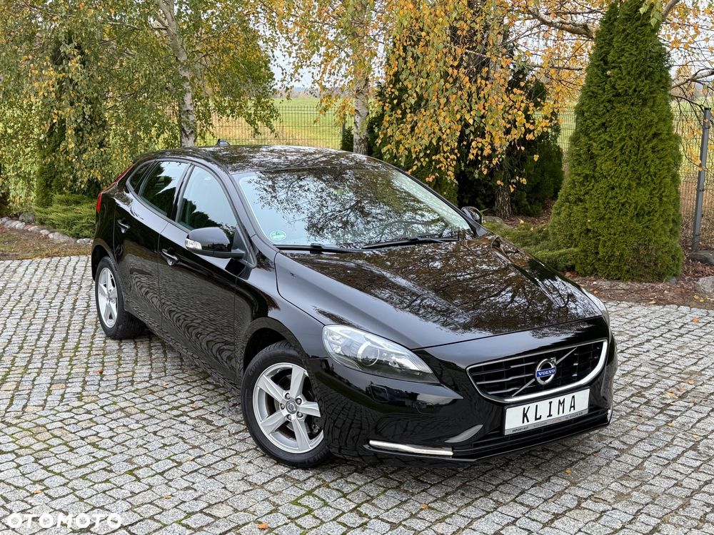 Volvo V40 T2 Momentum - 26