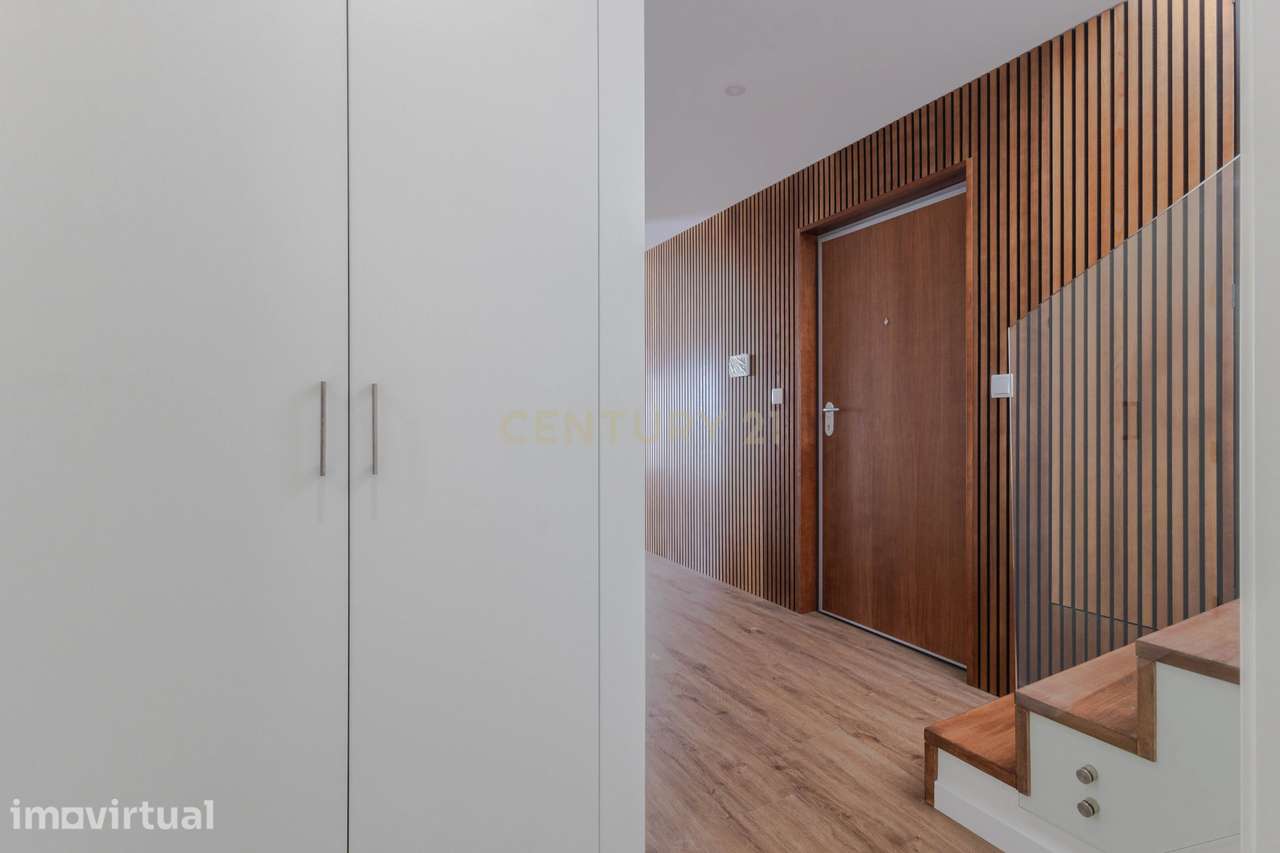 T4 Duplex com vista mar em Espinho - Grande imagem: 4/50