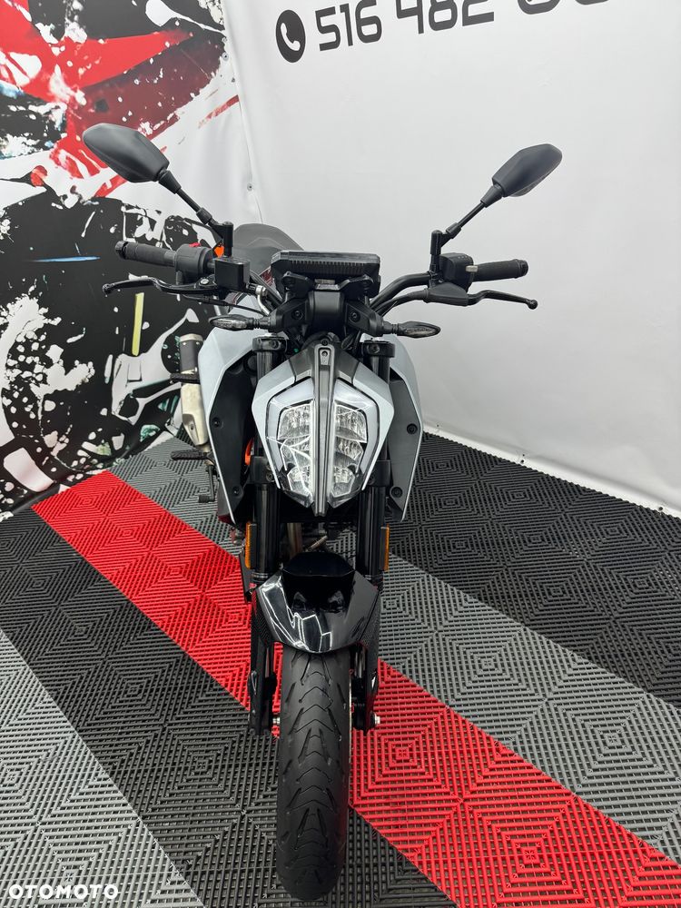 KTM Duke - 18