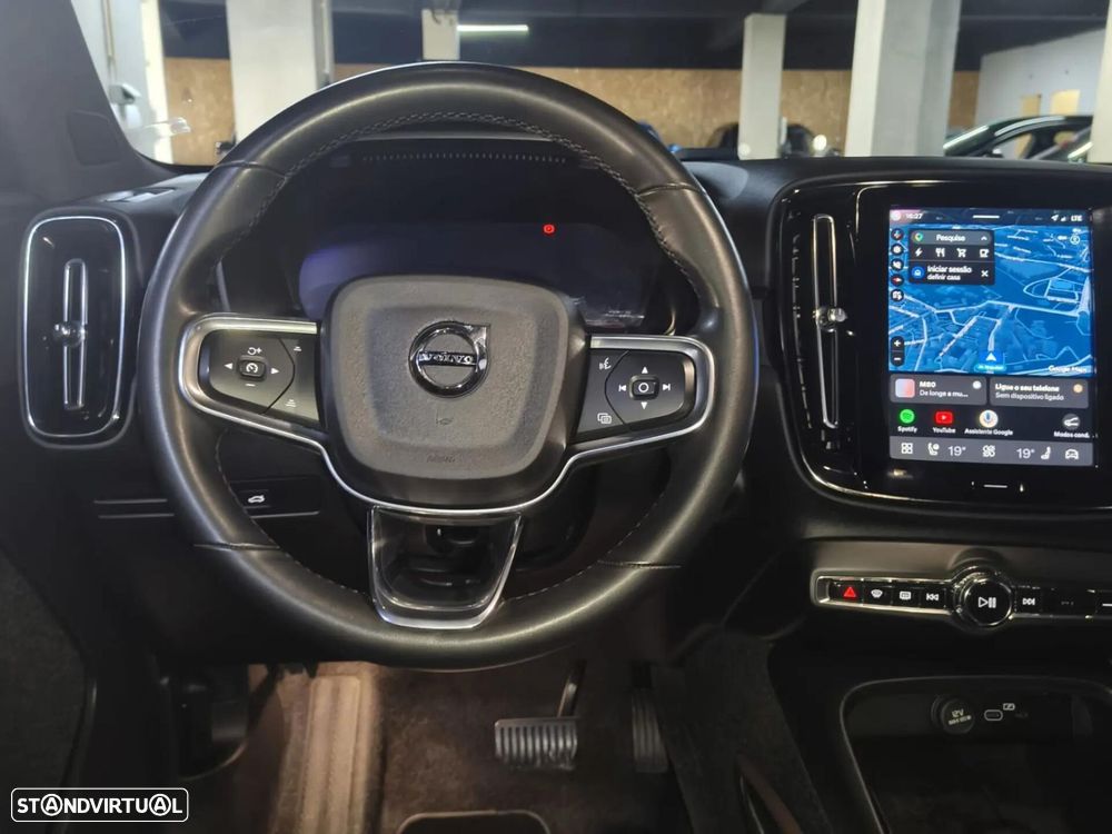 Volvo XC 40 Recharge Core - 25