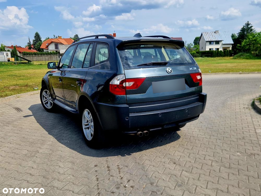 BMW X3 2.5i - 9