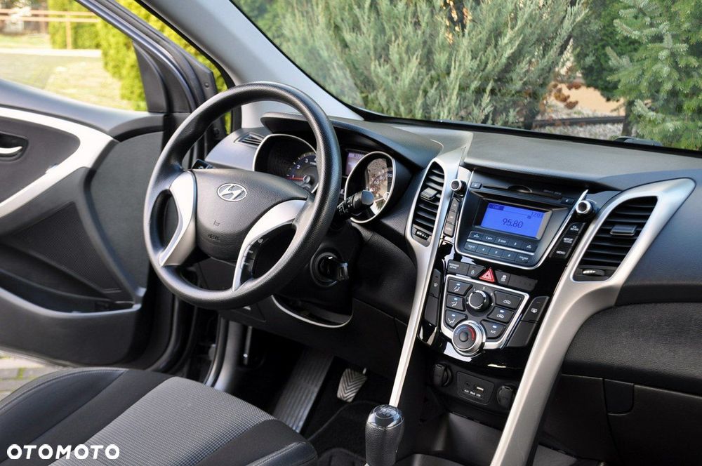 Hyundai i30 1.4 Comfort - 25