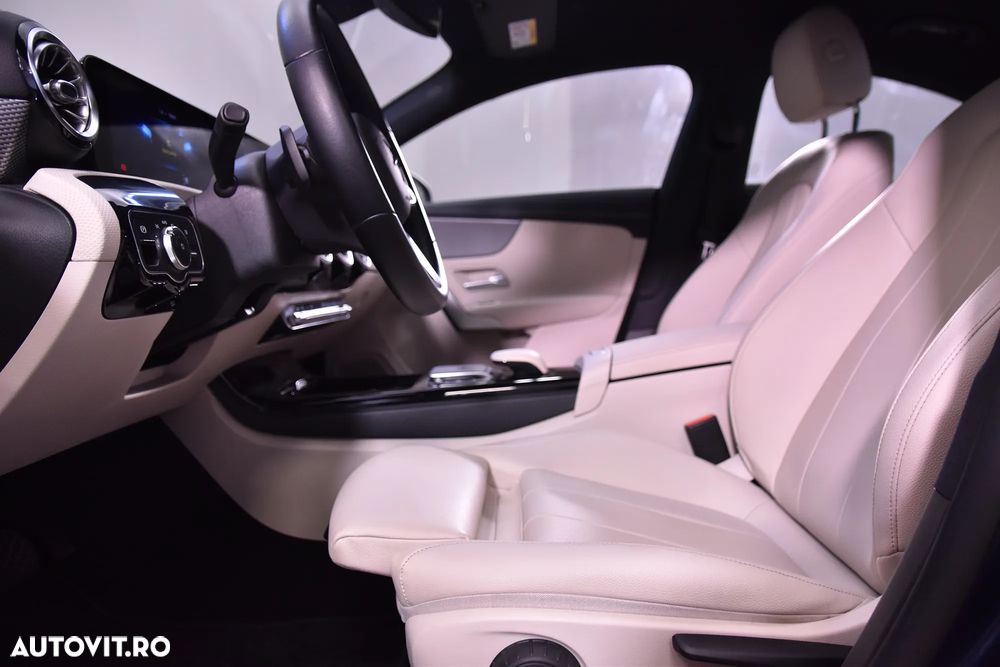 Mercedes-Benz CLA 180 7G-DCT - 25