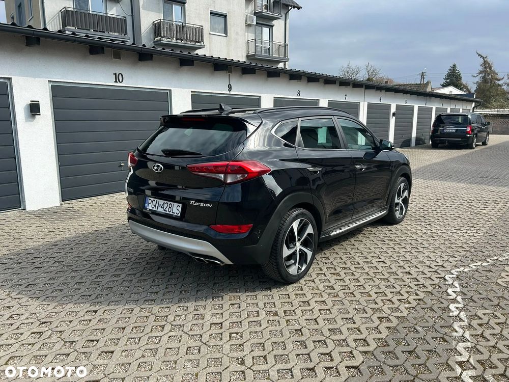 Hyundai Tucson 2.0 CRDI BlueDrive Style 2WD - 3