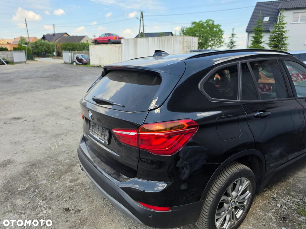 BMW X1 sDrive18i - 24