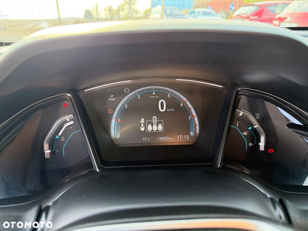 Honda Civic 1.0 T Comfort Sport Line - 32