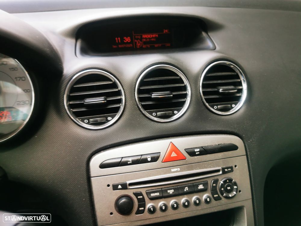 Peugeot 308 1.6 HDi Sport CMP6 - 18