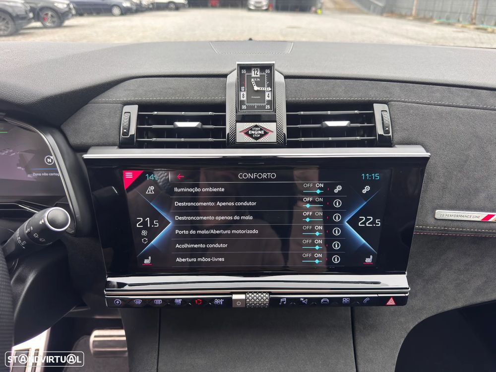 DS DS7 4x4 300 Performance Line - 35