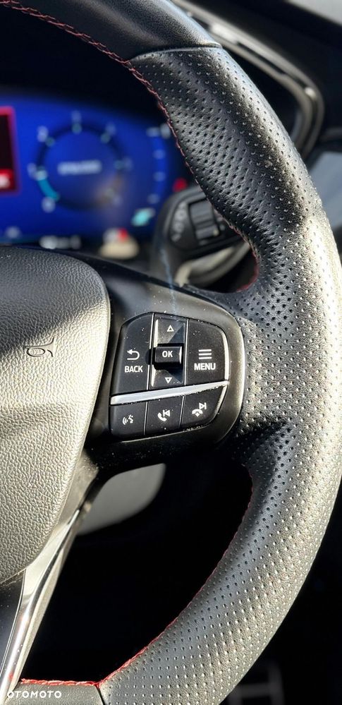 Ford Kuga - 14