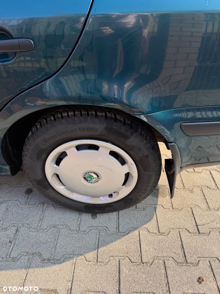 Skoda Octavia 1.6 GLX - 6