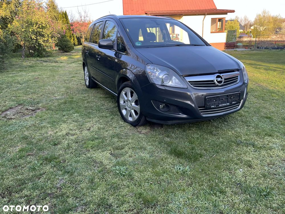 Opel Zafira 1.8 Cosmo - 34