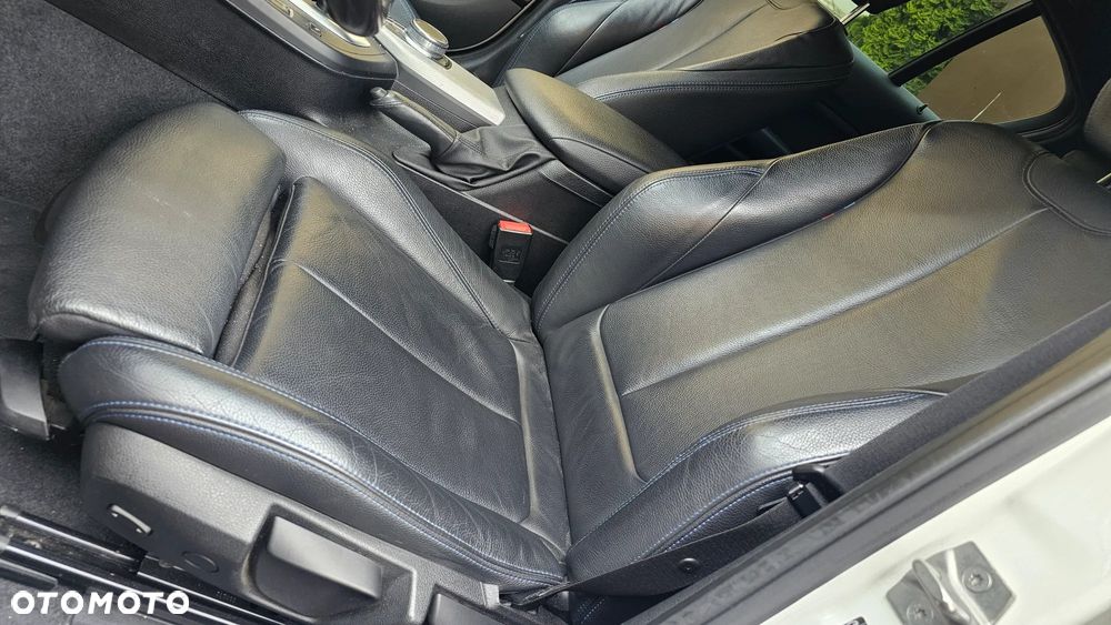 BMW Seria 1 M140i Shadow sport - 34