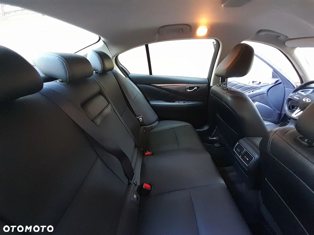 Infiniti Q50 2.0t Premium - 29