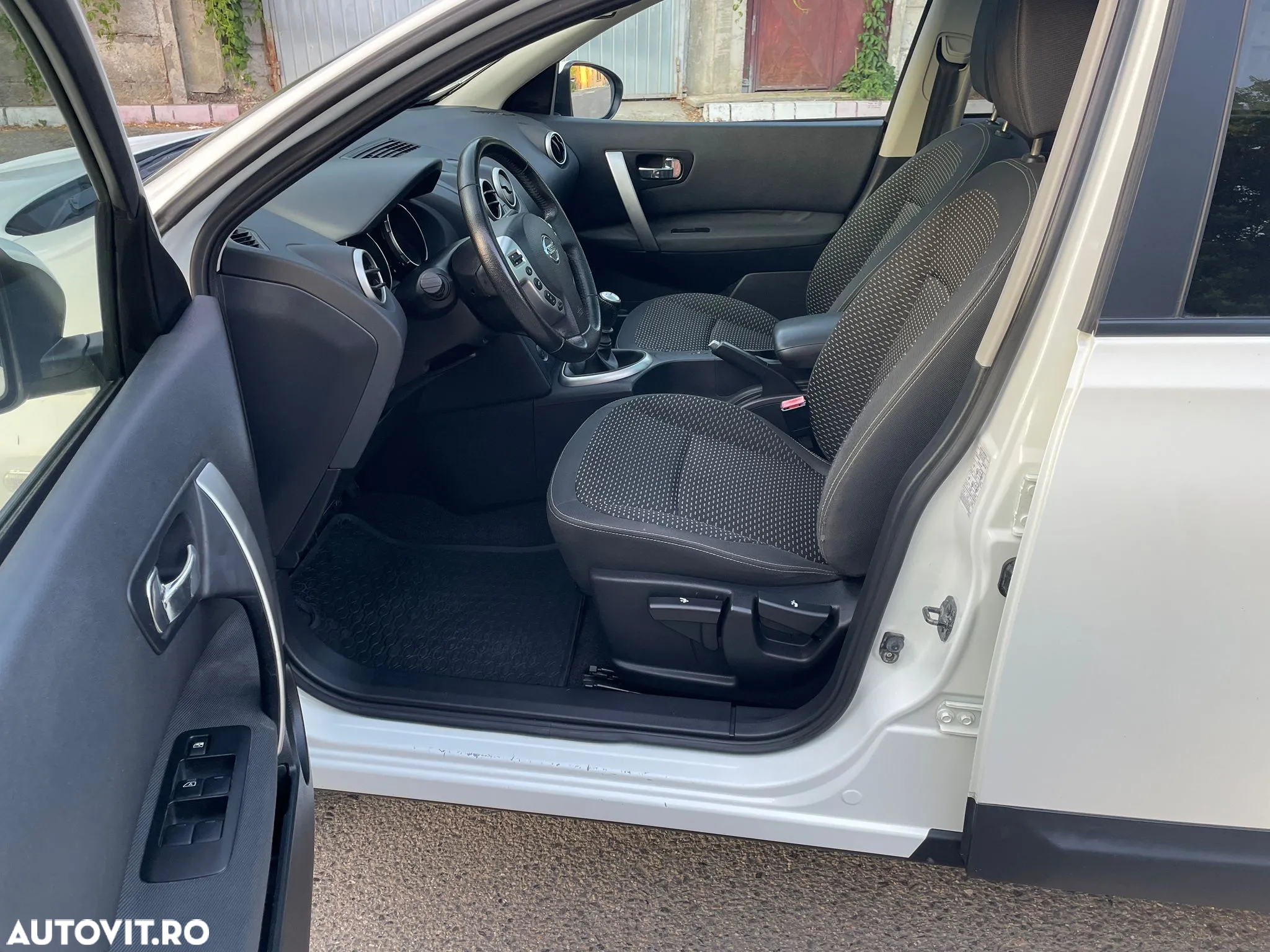 Nissan Qashqai+2 2.0 Tekna - 11