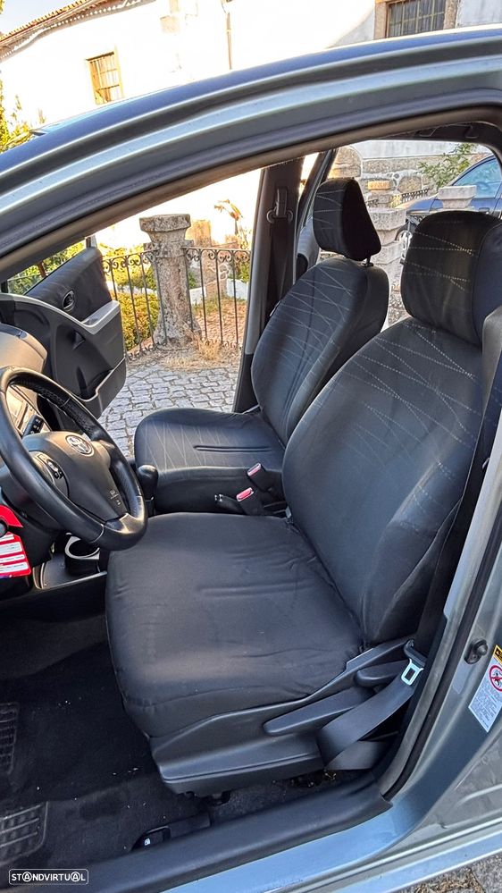 Toyota Yaris 1.0 VVT-i AC Manual - 6