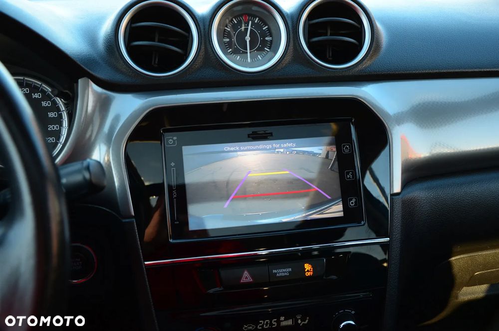 Suzuki Vitara 1.6 Premium 2WD - 16