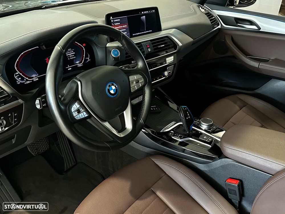 BMW iX3 Inspiring - 23