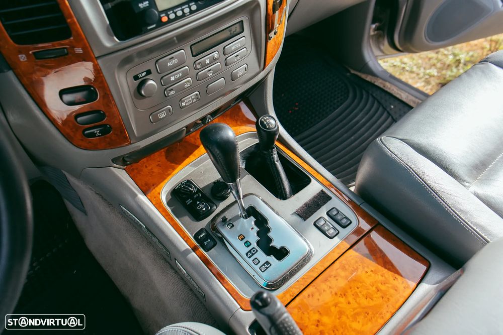 Toyota Land Cruiser 4.2 D CA - 12