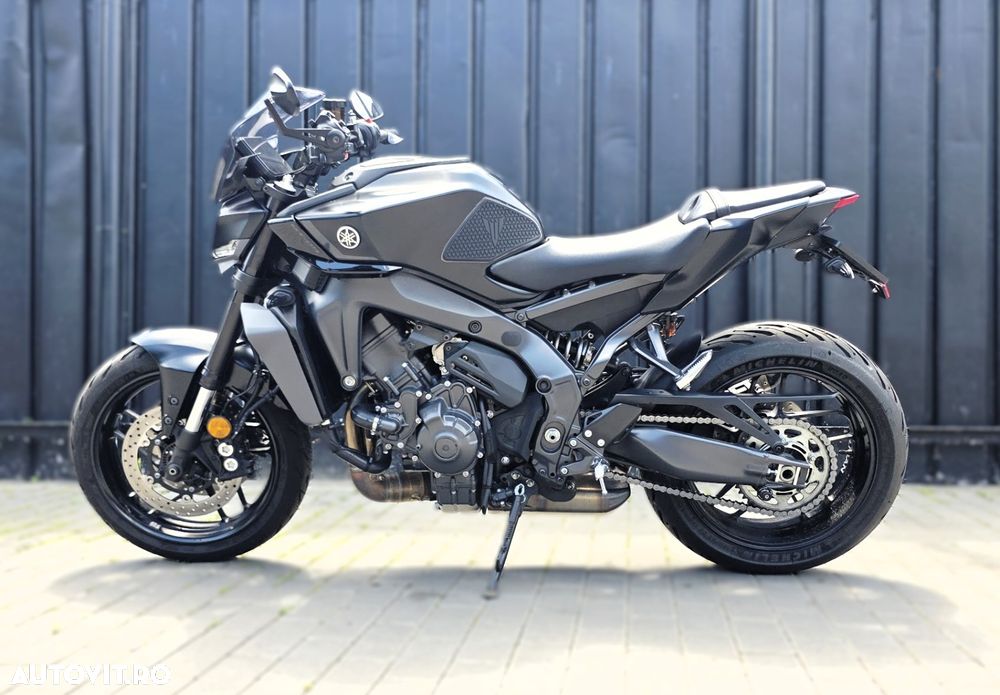 Yamaha MT-09 - 3