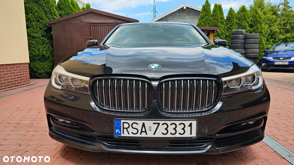 BMW Seria 7 740Li - 19