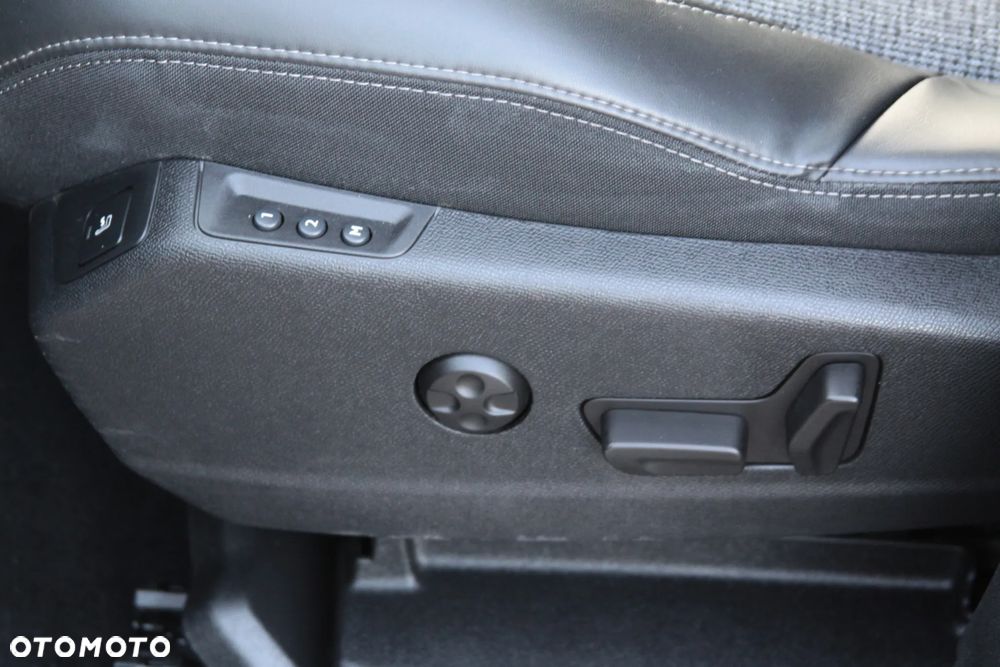 Peugeot 3008 BlueHDi 120 Stop & Start EAT6 Allure - 25