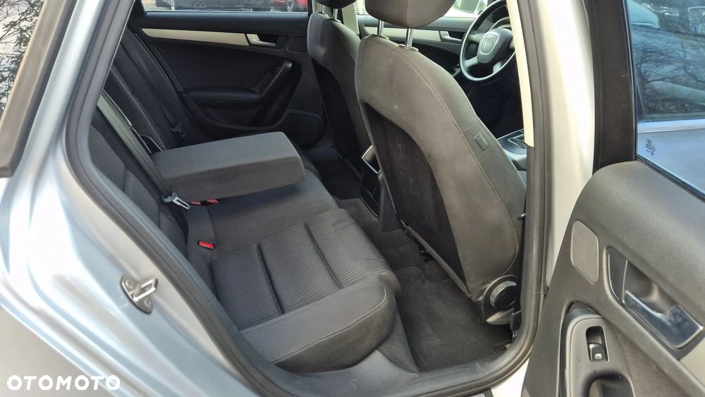 Audi A4 Avant 1.8 TFSI Ambiente - 18