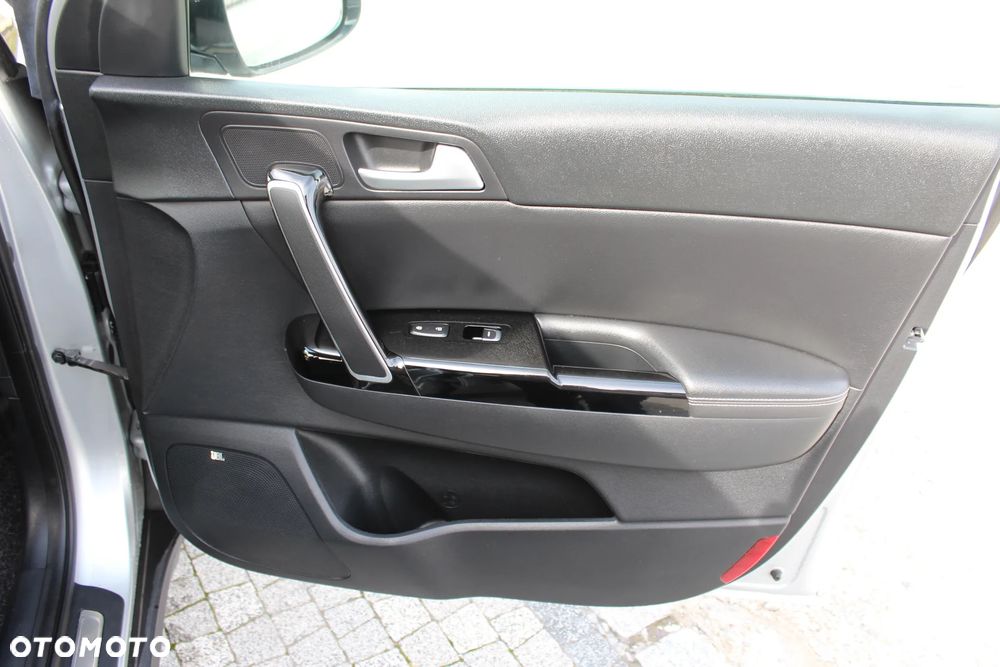 Kia Sportage 1.7 CRDI XL 2WD - 25