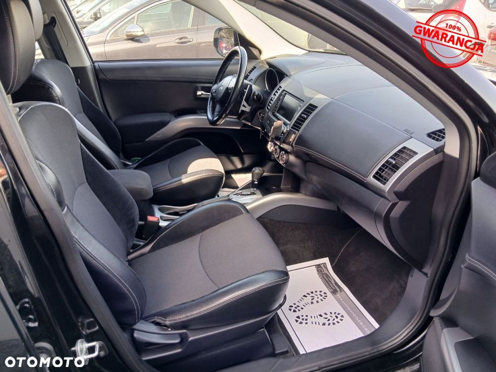Mitsubishi Outlander 2.0 2WD CVT Invite - 29