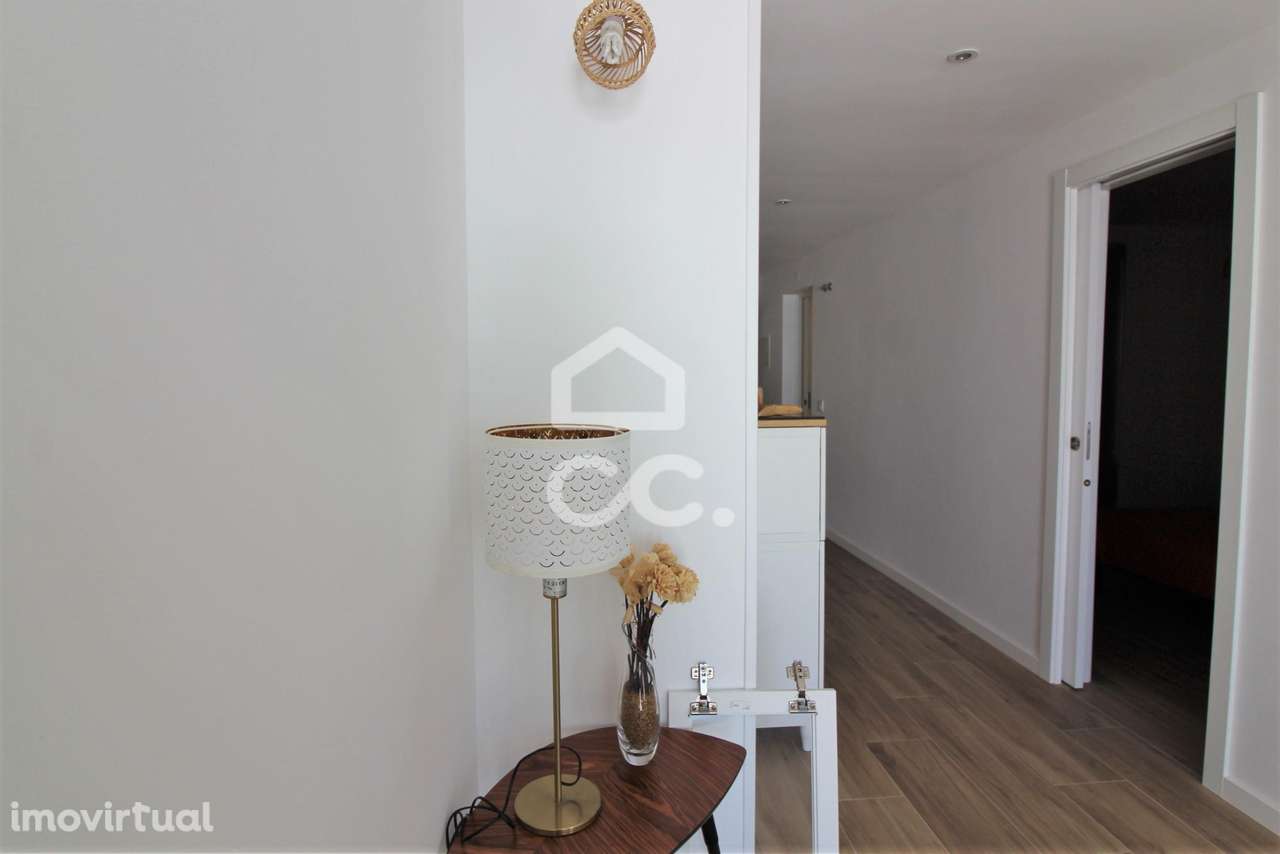 T2 Remodelado para Arrendar em Sesimbra - Grande imagem: 4/24