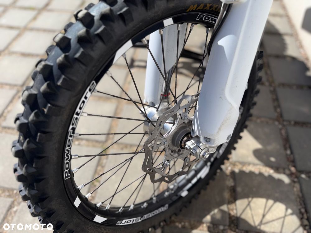 Husqvarna FE - 7