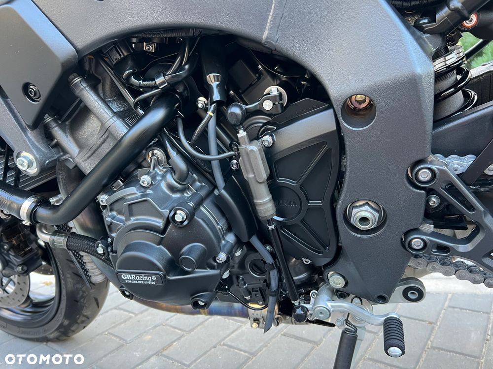Yamaha MT - 24