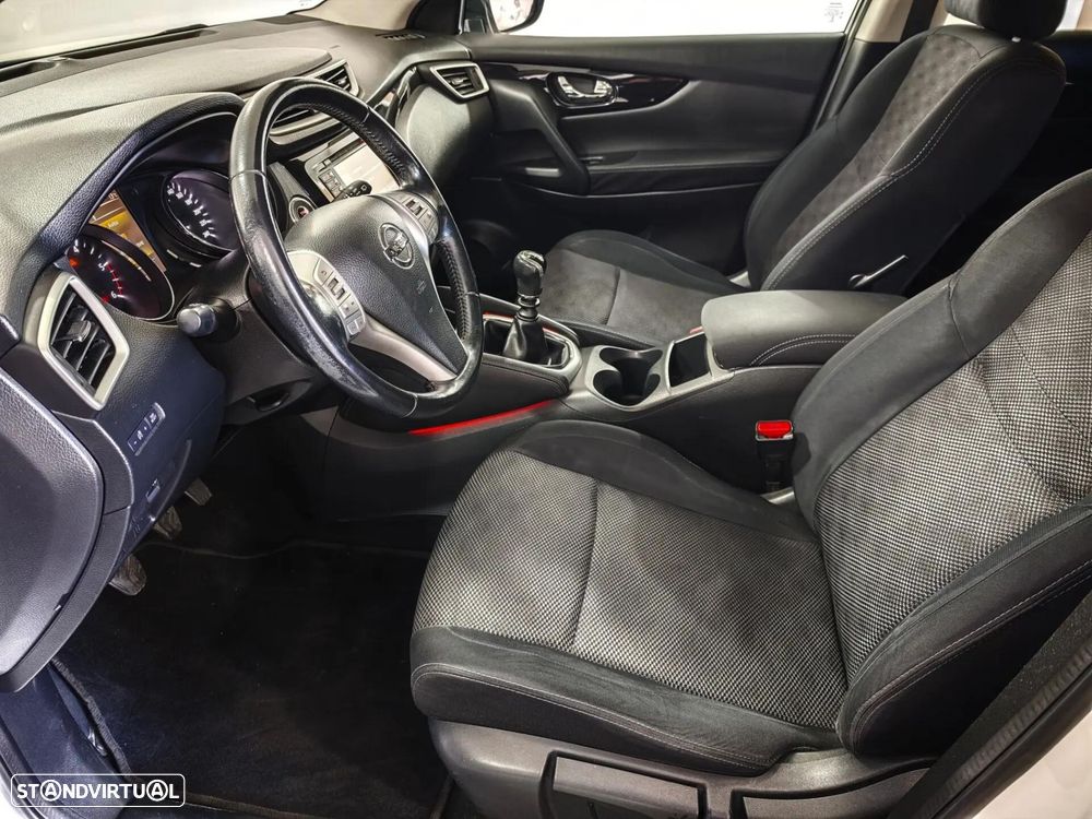 Nissan Qashqai 1.5 dCi N-Connecta - 21