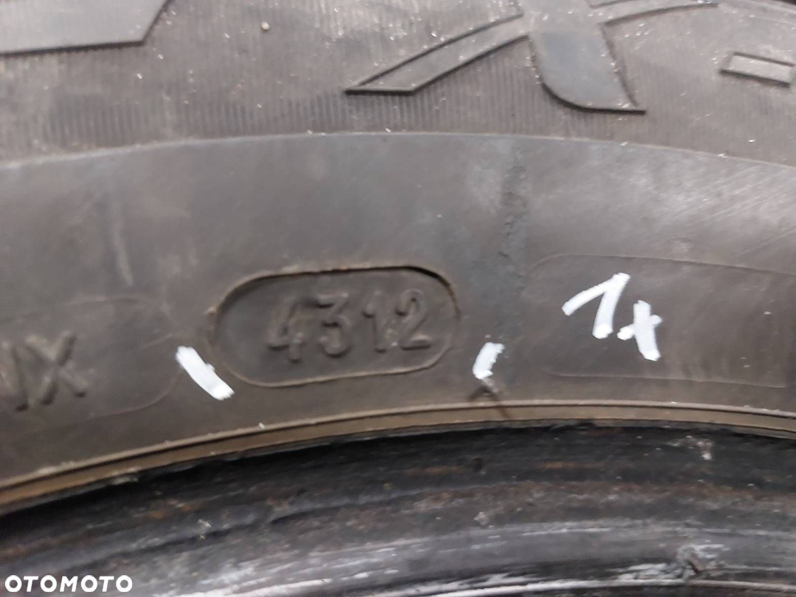 OPONY ZIMOWE 4 SZT 195/65R15 KUMHO I ZEN WIS KW19 MICHELIN X-ICE NORTH - 8