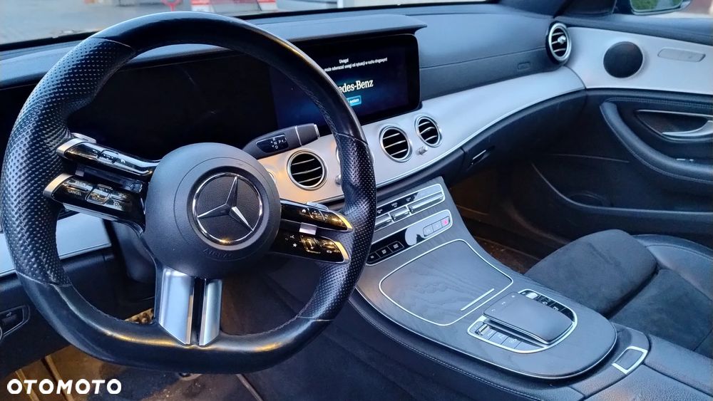 Mercedes-Benz Klasa E 300 de AMG - 7