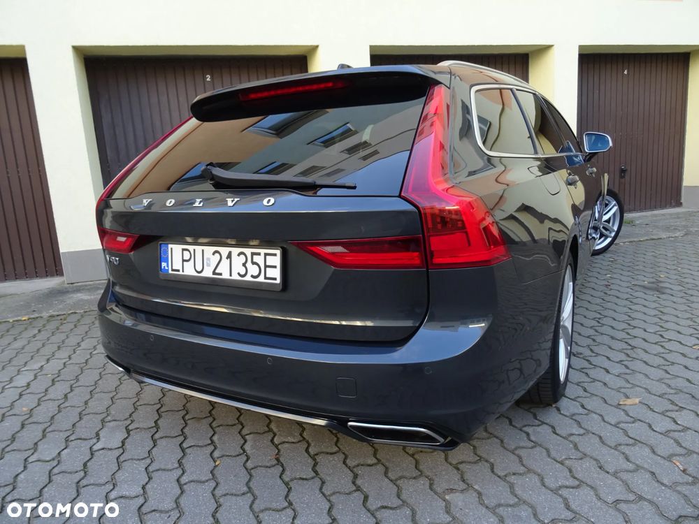 Volvo V90 D4 Geartronic R Design - 22