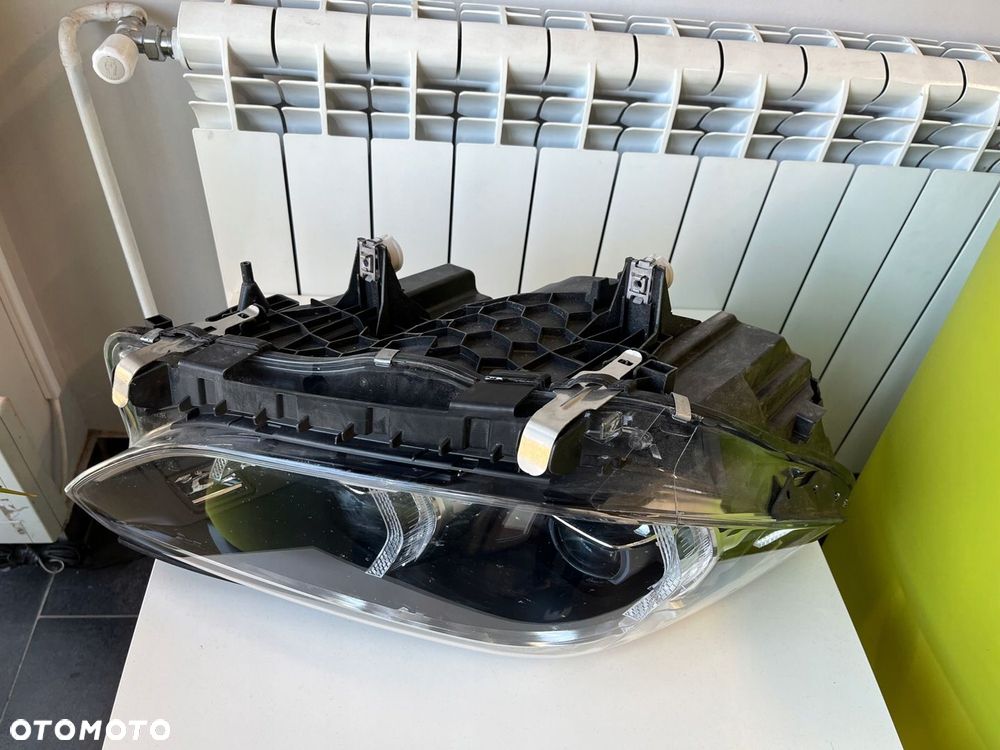 Lampa prawa przednia BMW X3 G01 ADAPTIVE - 12