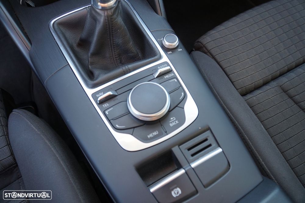 Audi A3 Limousine 2.0 TDI Attraction - 14