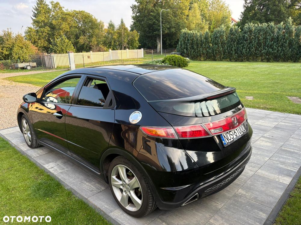 Honda Civic 2007 photo 4