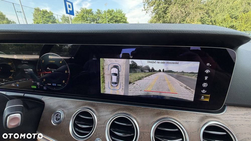 Mercedes-Benz Klasa E 220 d Exclusive - 28