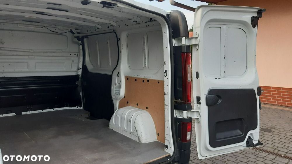 Renault Trafic - 25