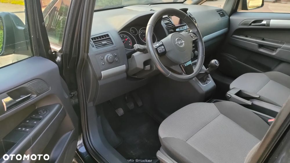 Opel Zafira 1.8 Cosmo - 7