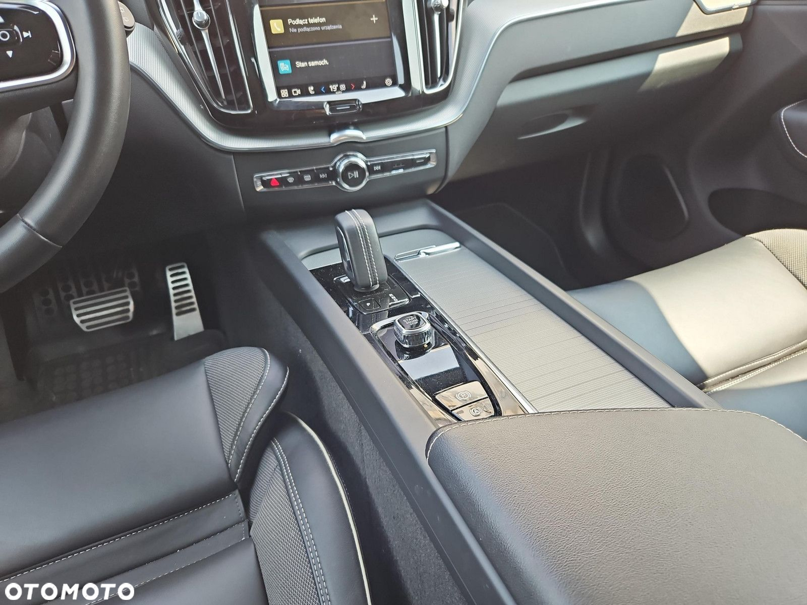 Volvo XC 60 B4 B R-Design - 30