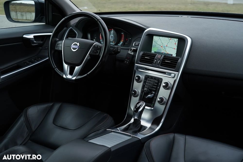 Volvo XC 60 D3 AWD Aut. Ocean Race - 13