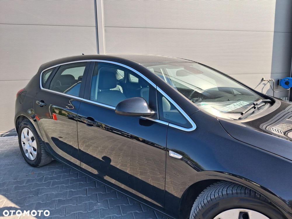 Opel Astra 1.7 CDTI Enjoy - 4