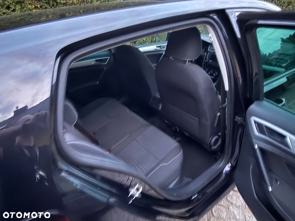 Volkswagen Golf 1.2 TSI BlueMotion Technology Cup - 11