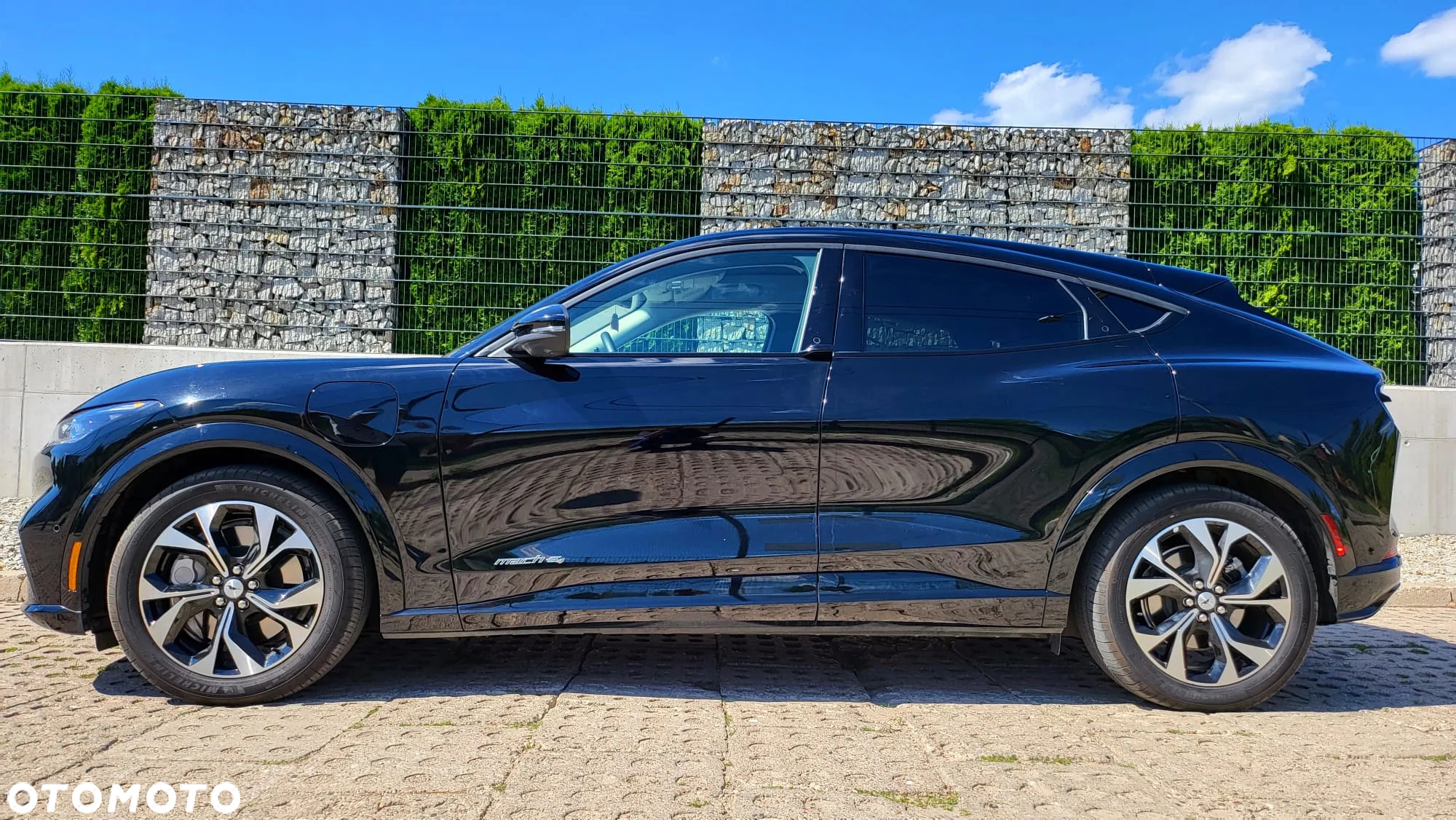 Ford Mustang Mach-E AWD PREMIUM - 3